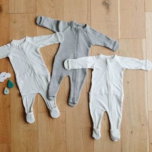 Goumi footies set of 3 size 0-3 months old easy change
